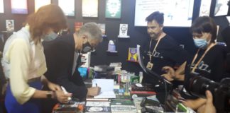 Порошенко та Зеленський відвідали «Книжковий Арсенал»