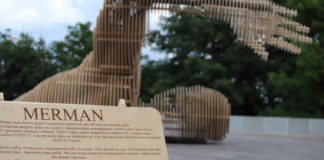 Киянам показали артоб’єкт, що візьме участь в американському фестивалі