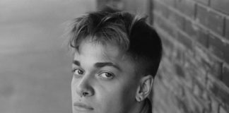 У Києві працівник держохорони побив танцюриста: відео