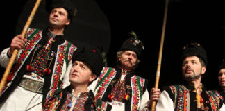 Люба-Параскевія Стринадюк. Іти на розплєс