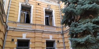 У результаті атаки рашистських шахедів Будинок письменників у Києві зазнав ушкоджень