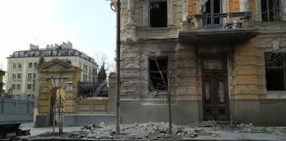 ТРИВАЄ ЗБІР КОШТІВ НА РЕМОНТ І РЕКОНСТРУКЦІЮ БУДИНКУ ПИСЬМЕННИКІВ УКРАЇНИ