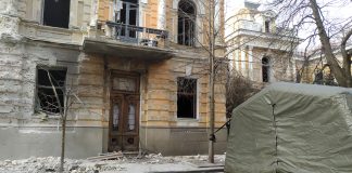 ЗВЕРНЕННЯ СЕКРЕТАРІАТУ НАЦІОНАЛЬНОЇ СПІЛКИ ПИСЬМЕННИКІВ УКРАЇНИ У ЗВ’ЯЗКУ З ПОШКОДЖЕННЯМИ БУДИНКУ ПИСЬМЕННИКІВ ПІСЛЯ РОСІЙСЬКОГО ОБСТРІЛУ