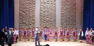 У Києві відбувся благодійний концерт на підтримку пошкодженого рашистськими обстрілами Будинку письменників