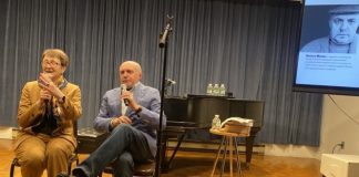 Письменник Махно представив у Нью-Йорку збірку своїх поезій, написаних протягом трьох десятиліть