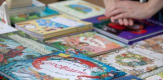 Зустрічі з письменницями та перформанси: у Житомирі відбувся книжковий форум «Відсіч. Без бар’єрів»