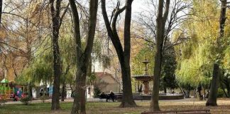 Разом захистімо Літературний сквер у Києві від забудови!