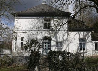 У Німеччині продають віллу письменника Ґюнтера Грасса