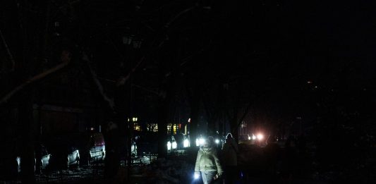 Без електрики, але з читачами: як бібліотеки України працювали цієї зими